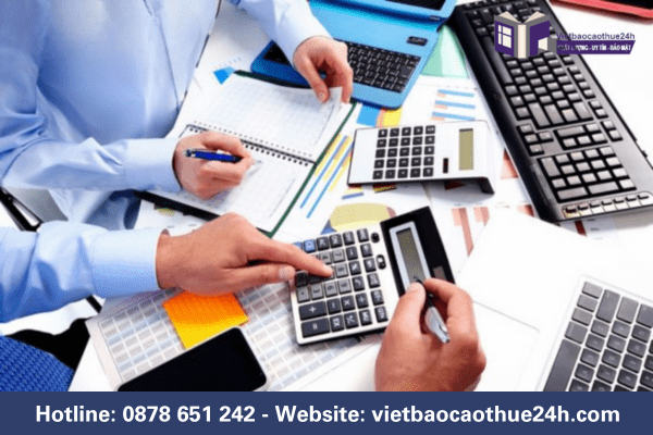Giá thuê viết báo cáo phụ thuộc vào nhiều yếu tố